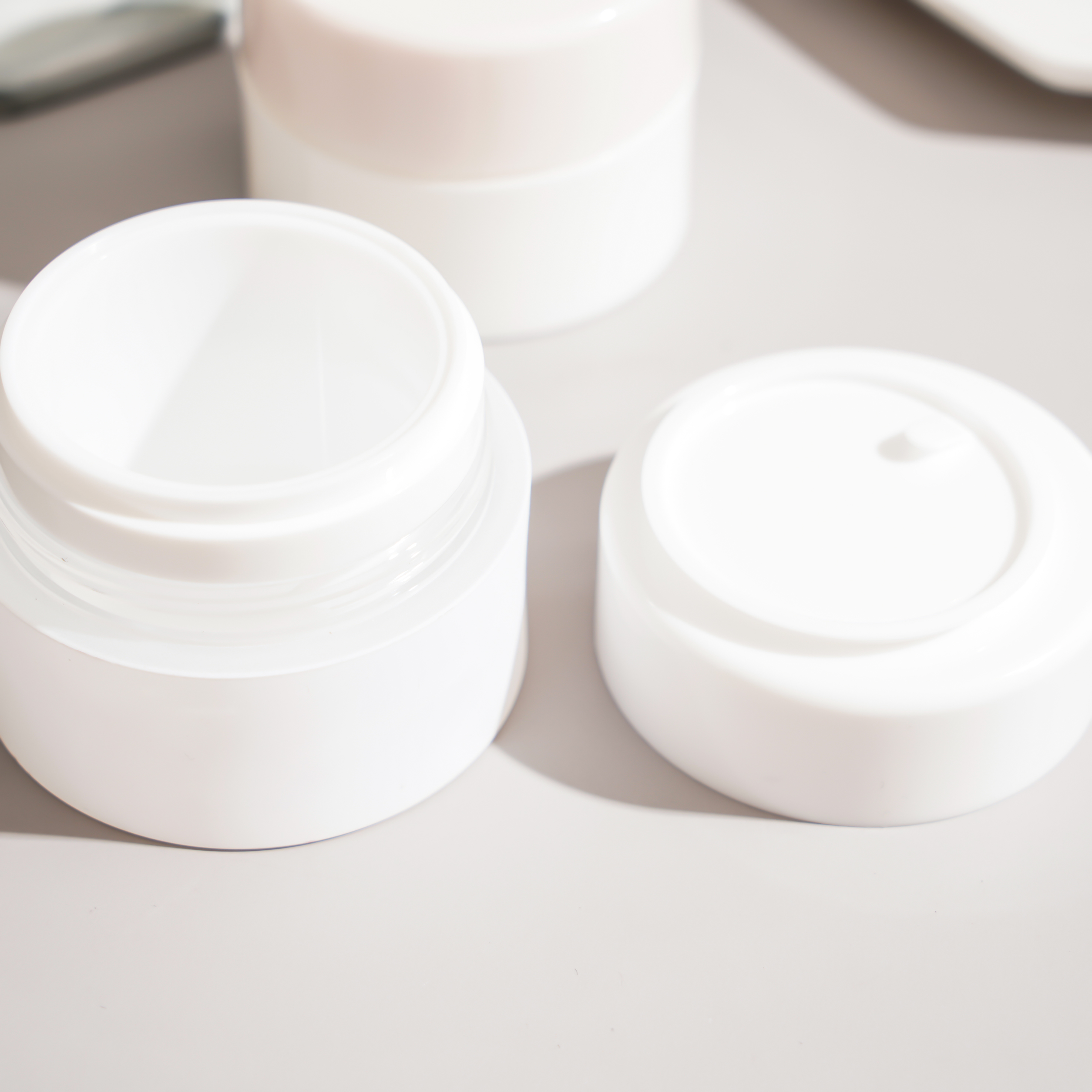 Chinese Supplier 50G White PP Cosmetic Cream Jar with Replaceable Inner Core