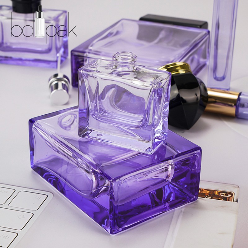 Custom Classic Clear Luxury Glass Perfume Atomizer with pump 30ml 50ml Mist Spray Crystal Perfume Bottles for Women Child