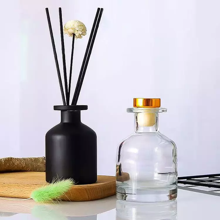 Wholesale Top Quality Aromatherapy Empty Oil Bottle Reed Diffuser Bottle Glass 100ml 150ml 200ml