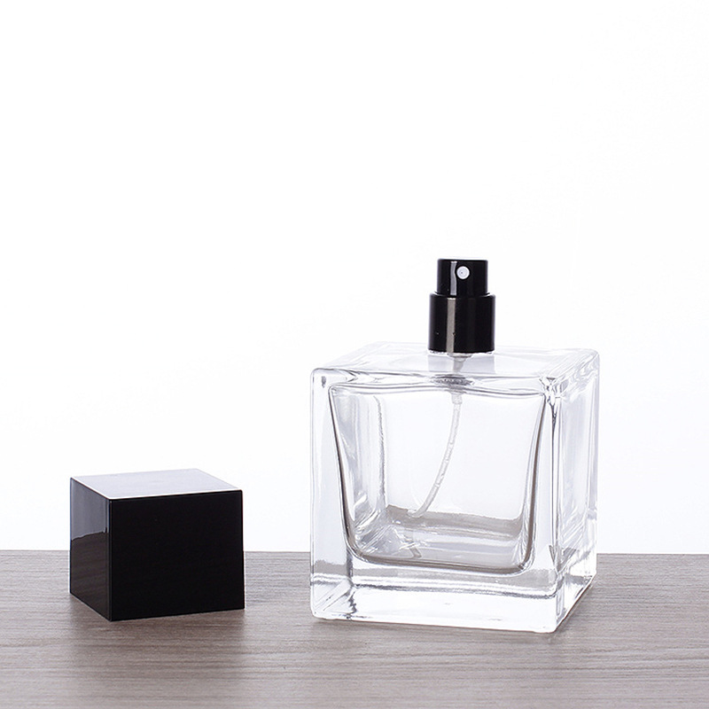 Custom Transparent Square Perfume Atomizer Flat Shoulder Botl 30ml 50ml 100ml Empty Glass Spray Perfume Bottle